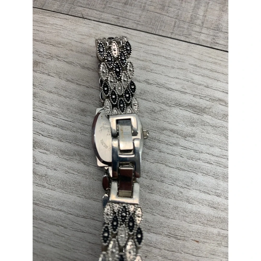 MZ Berger Marcasite Style‎ Watch Silver Tone Tonneau White Dial Quartz WS01 138